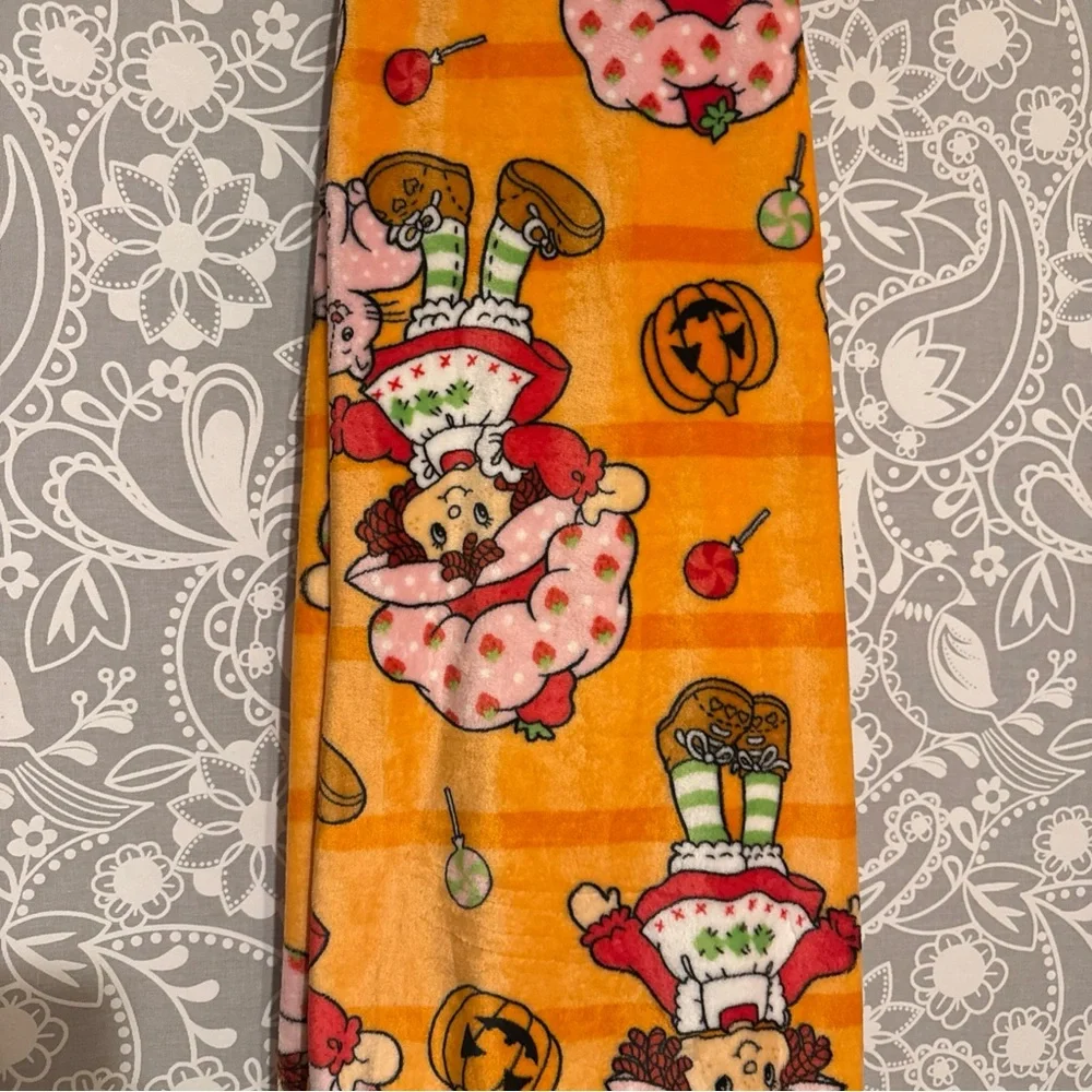 Halloween Strawberry Shortcake Plush Throw